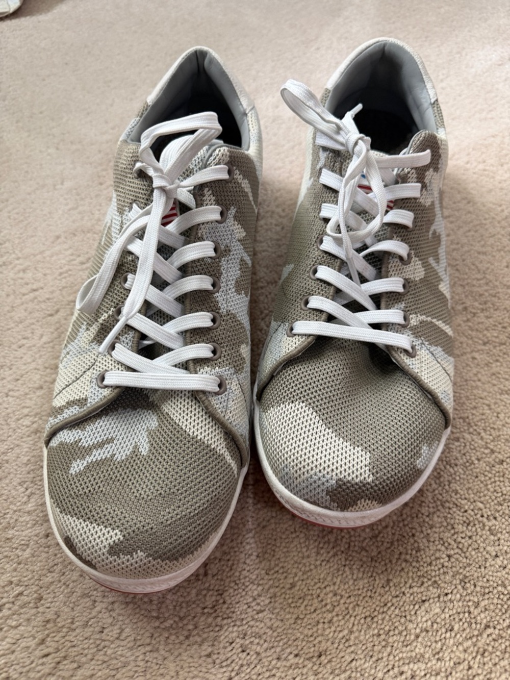 Straight Down Field V2 Spikeless golf shoes